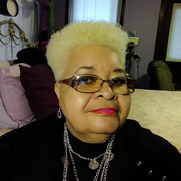 lindadavis812